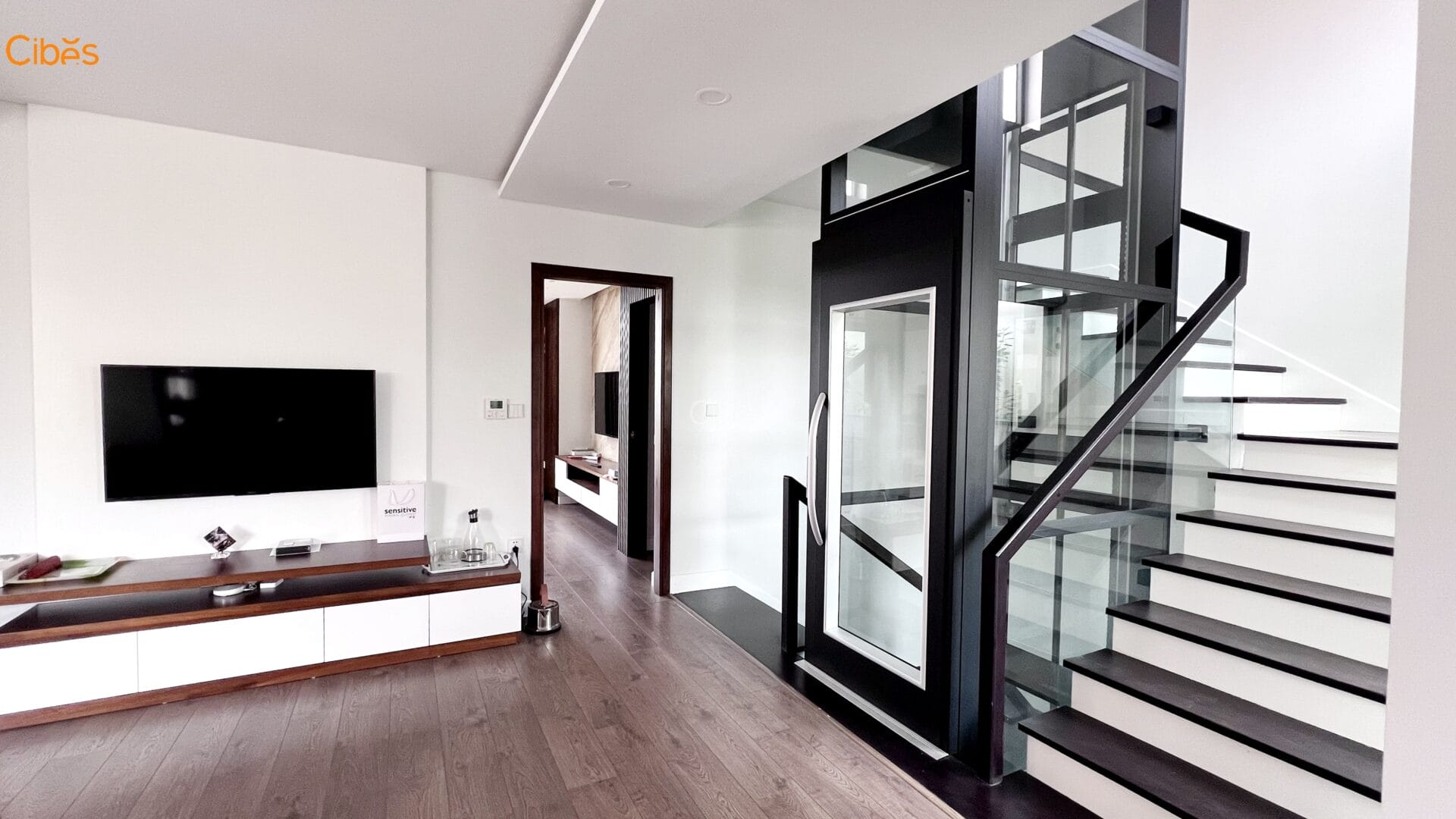 Lift installed in a luxury house at Vinhome Riverside Hanoi Vietnam 2